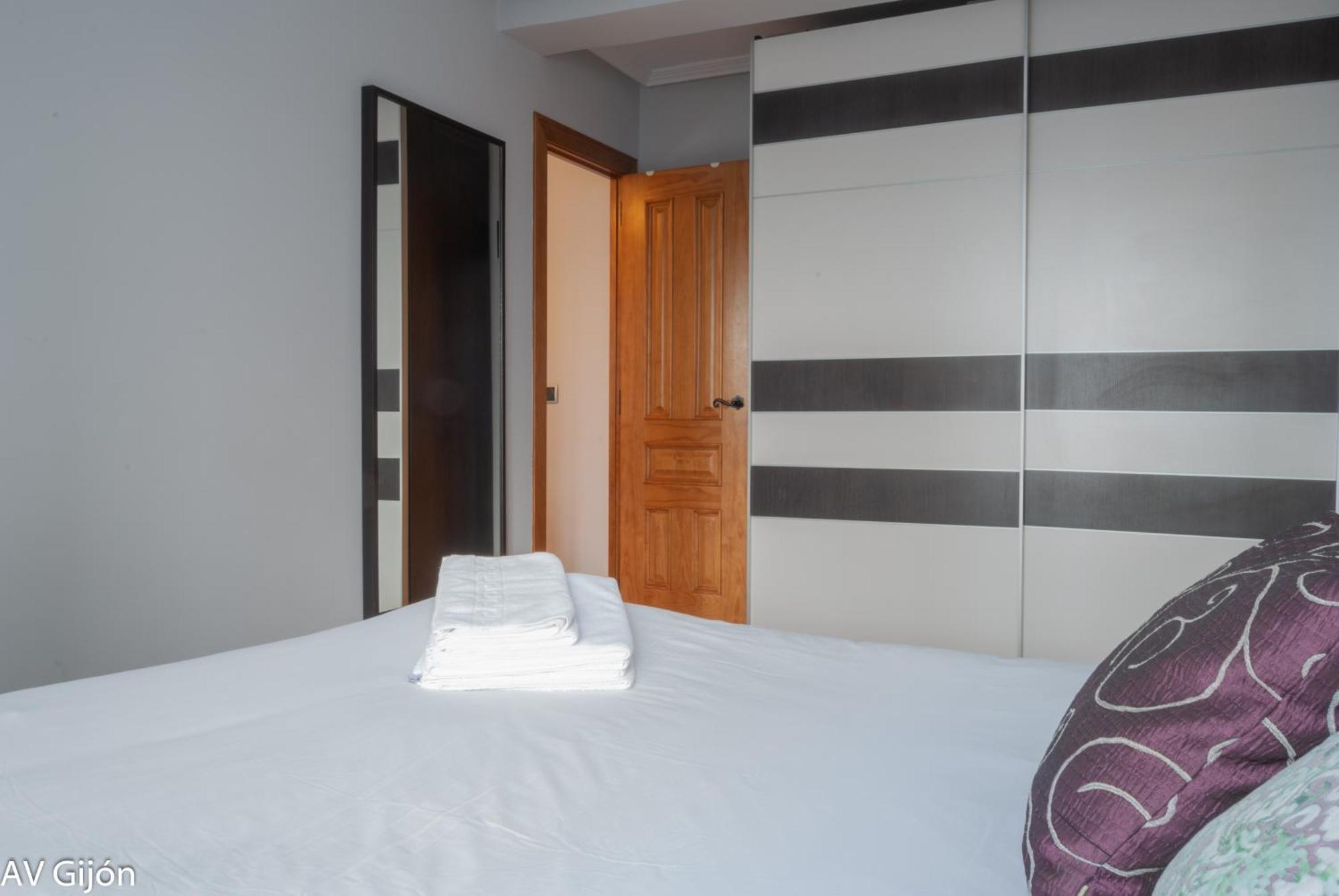 Av Premio Real 16 Apartment Gijon Ngoại thất bức ảnh
