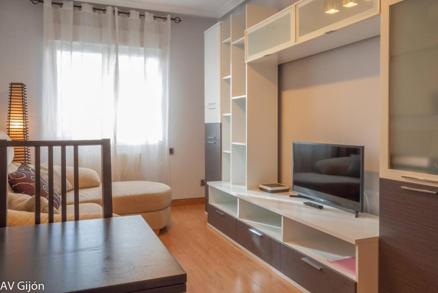 Av Premio Real 16 Apartment Gijon Ngoại thất bức ảnh