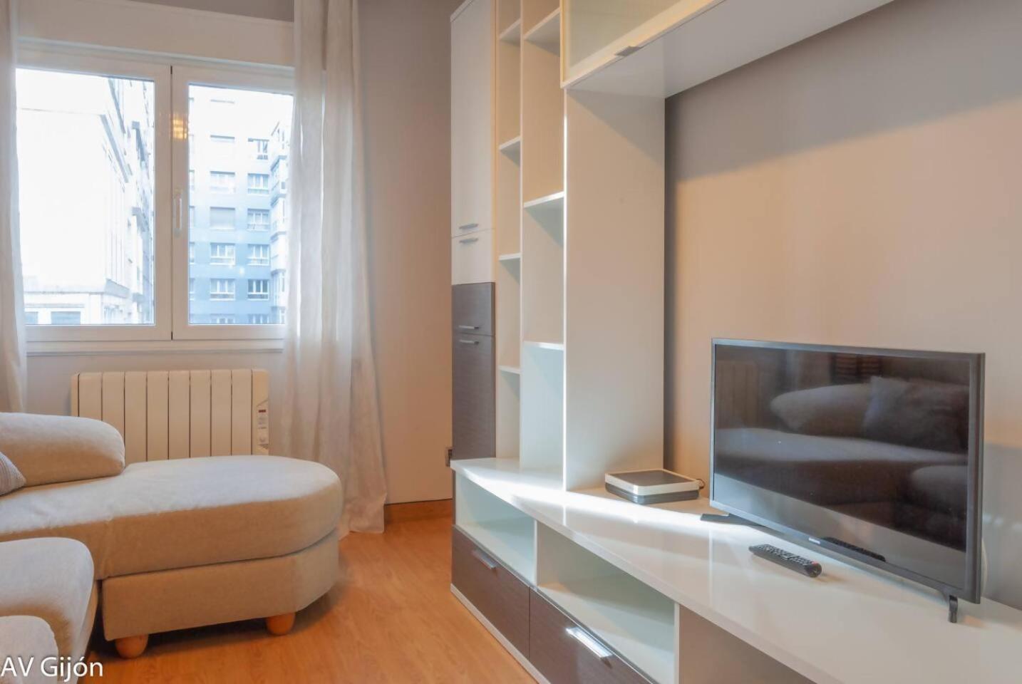 Av Premio Real 16 Apartment Gijon Ngoại thất bức ảnh